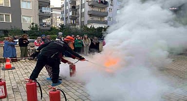 Antalya'da öğrenci yurdunda yangın tatbikatı