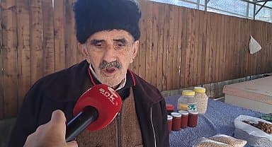 Artvinli pazarcı: "68 yaşında emekliyim ve pazarda çalışmak zorunda kalıyorum"