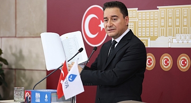 Babacan: “İsrail Hükümeti içinde bulunduğu bu cinnet haline derhal son verilmelidir”