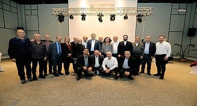 Başkan Sandal, muhtarlarla bir araya geldi: "Biz büyük bir aileyiz"