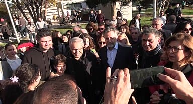 Bayraklı'da Livaneli Kütüphanesi, Zülfü Livaneli'nin katılımıyla açıldı