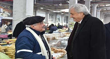 Bozüyük Belediye Başkanı Bakkalcıoğlu'ndan kapalı pazar ziyareti