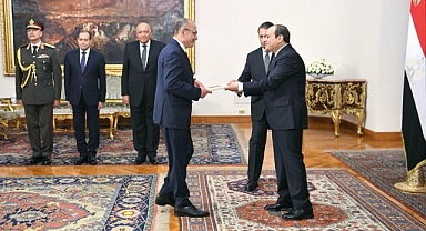 Büyükelçi Salih Mutlu Şen, Mısır Cumhurbaşkanı Sisi'ye güven mektubunu sundu