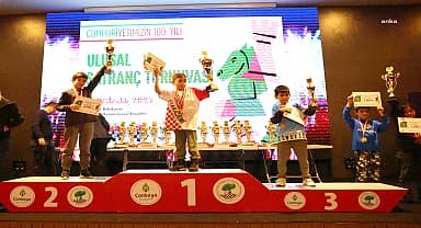 Çankaya'nın 'Kasparov'ları yarıştı