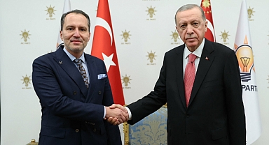 Cumhurbaşkanı Recep Tayyip Erdoğan, Yeniden Refah Partisi Genel Başkanı Erbakan ile görüştü