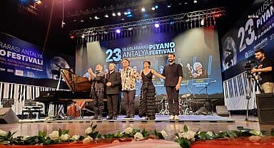 Dorantes, Antalya'da flamenko rüzgârı estirdi