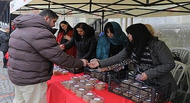 Edirne'de şehitler için mevlit okutuldu, helva dağıtıldı