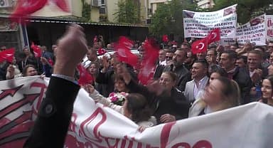 Eski Bornova Belediye Başkanı Olgun Atilla, İzmir Büyükşehir Belediye Başkanlığı için aday adayı oldu