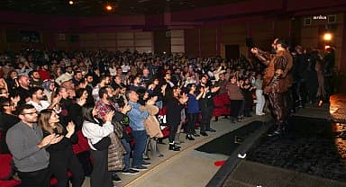 Eskişehir şehir tiyatroları özel misafirlerini konuk etti