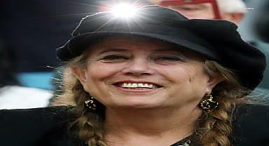 Gazeteci Aysel Sadak, CHP'den Gölbaşı Belediye Başkan Aday Adayı oldu