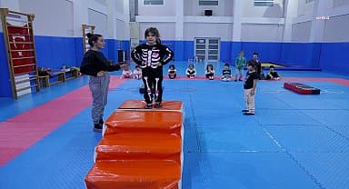 Geleceğin jimnastikçileri Tepebaşı'nda