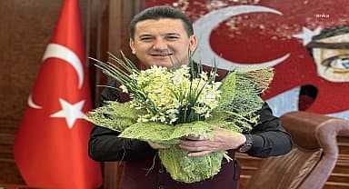 Gelidonya nergislerinin kokusu Kumluca'yı sardı