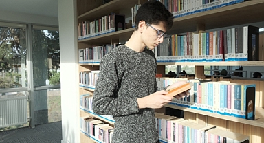 İBB’nin açtığı Yaşar Kemal Kütüphanesi’nde çalışıp Türkiye birincisi olan Mahir Ali Taş: “En büyük hayalim Cern’e gitmek”