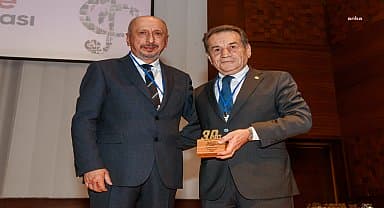 İzmir'de Cumhuriyet'in 100. Yılı Temalı Beste Yarışması'nın ödül töreni yapıldı