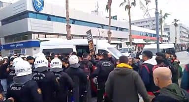 İzmir'de "Filistin'e destek" eylemine polis müdahalesi: 16 kişi gözaltına alındı