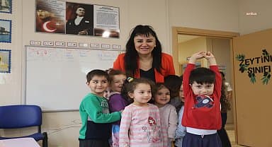 Kartal Belediyesi'ne bağlı kreş öğrencilerinden 'İnsan Hakları ve Demokrasi' mesajı