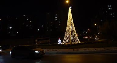 Kartal yeni yılı ışıl ışıl karşılıyor