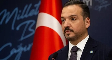 Kürşad Zorlu: “Yılın yarısı gelmeden milyonlarca vatandaşımızın emeği eriyip gidecek”