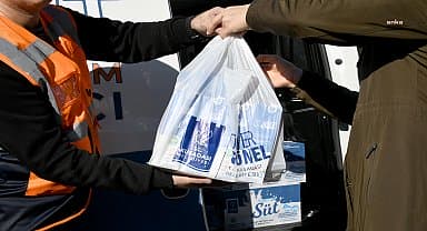 Kuşadası Belediyesi'nden çocuklara 10 ayda 80 bin litre süt desteği