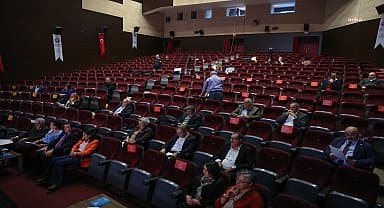Maltepe Belediye Meclisi'nde yılın son toplantıları başladı
