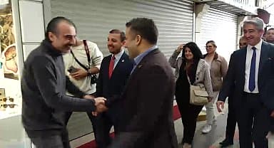 Marmaris Belediye Başkanı Oktay'dan esnafa yeni yıl ziyareti