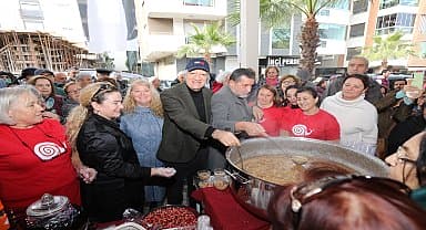Narlıdere, Toprak Ana Günü'nü nar ve aşure ile kutladı