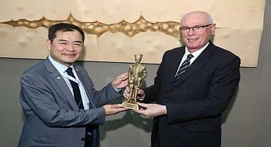 Odunpazarı Belediye Başkanı Kurt Japon Deprem Uzmanı Yoshinori Moriwaki ile bir araya geldi