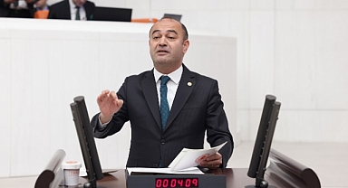 Özgür Karabat: “TOKİ rant peşinde koşuyor”