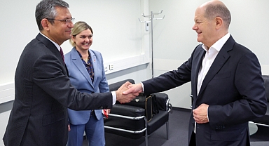 Özgür Özel, Almanya Başbakanı Olaf Scholz ile Berlin'de bir araya geldi