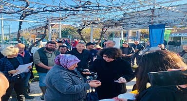 Seferihisar'daki 19 üreticiye 72 küçükbaş