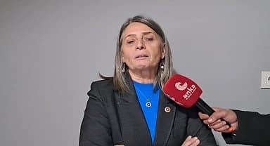 Sibel Suiçmez'den Bakan Tekin'e istifa çağrısı: "Çok hevesi varsa Diyanet İşleri Başkanlığı için başvursun, oraya daha iyi yakışıyor"