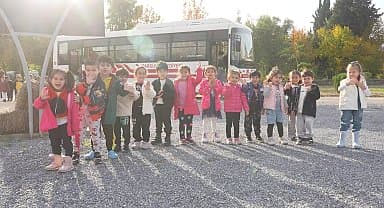 Tarsuslu çocuklar, Tarım Yaşam Alanı ve Tarım Müzesi'nde Portakal hasadı yaptı