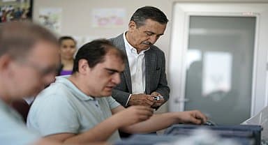 Tepebaşı Belediyesi, engellere geçit vermiyor