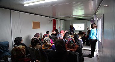 Adana Büyükşehir'den 'çocuk yaşta erken ve zorla evlilikler' ile ilgili farkındalık etkinliği