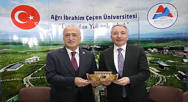Ağrı İbrahim Çeçen Üniversitesi Rektörü'nün oğlunun özel koşullar sayesinde Atatürk Üniversitesi'nde kadro aldığı iddia edildi