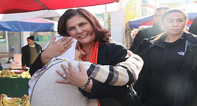 Başkan Çerçioğlu Çarşamba Pazarı'nda vatandaşlarla buluştu