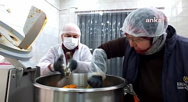 Burhaniyeli işletmeci, çölyak ve diyabet hastaları için gofret üretti