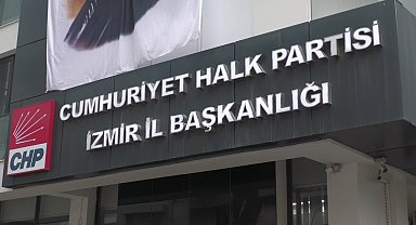 Cemil Tugay, CHP İzmir İl Başkanlığı'nı ziyaret etti: "CHP'nin İzmir örgütü tek yürek olacak, halkımızın bizden beklediği başarıyı elde edeceğiz"