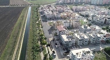 Ceyhan'da yol çalışmaları devam ediyor