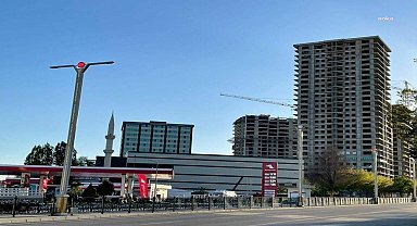 Deprem bölgesi Elâzığ'da 26 katlı bina yapan eski AKP yöneticisi Hatay Kırıkhan'da TOKİ'nin 329 milyon 500 bin liralık konut ihalesini kazandı
