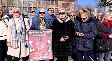 Gazeteci Uğur Mumcu, katledilişinin 31. yılında Eskişehir'de anıldı