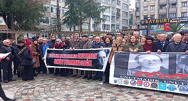 Gazeteci Uğur Mumcu, katledilişinin 31. yılında Samsun'da anıldı