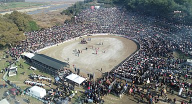 Geleneksel Deve Güreşleri Festivali 21 Ocak'ta Efes Selçuk'ta başlıyor