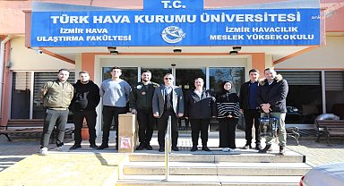 İnsansız yangın söndürme uçağı için çalışan öğrencilere Efes Selçuk Belediyesi'nden destek