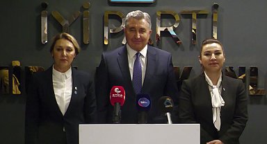 İYİ Parti Menderes Belediye Başkan Adayı Ergun Özgün: "İzmir'e mesai harcamaya mecburiyetimiz var, İzmir'in de bize ihtiyacı var"