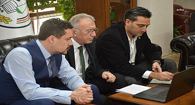 İzmir Barosu Başkanı Av. Sefa Yılmaz, Filistin Barosu Başkanı ile görüştü