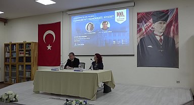 İzmir'de Cumhuriyet, demokrasi ve siyaset konuşuldu
