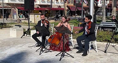 Manavgat Belediyesi'nden Antik Side'ye dev Atatürk anıtı