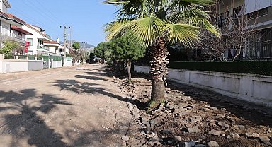 Marmaris Belediyesi'nden 225. Sokak'ta çalışma