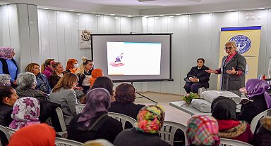 Mersin Büyükşehir'den Erdemli'de kadınlara eğitim
